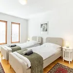 Luxury 2bdr In Old Town With Free Parking アパート