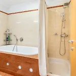 Luxury 2bdr In Old Town With Free Parking アパート サラエヴォ