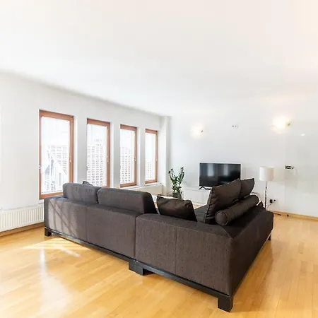 Luxury 2bdr In Old Town With Free Parking Apartamento *